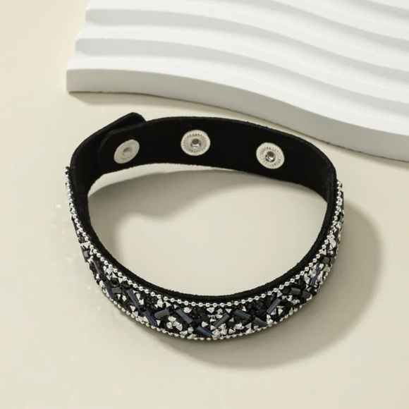 ❤️Rhinestone Detail Bracelet - Picture 5 of 5